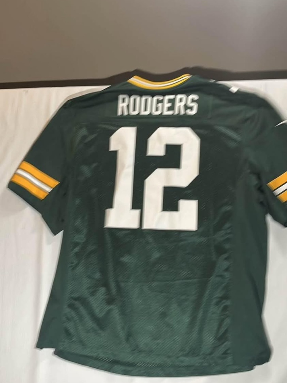 NFL Jersey Aaron Rodger’s Nike Green & Yellow Men's NFL Jersey - Size Large - Picture 2 of 5